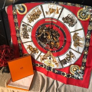 🧣100% Authentic Hermès Chevaux de Trait Scarf🧣